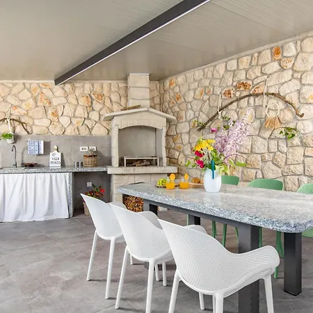 Mantis * Mošćenička Draga