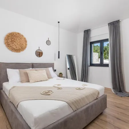 Villa Mantis *