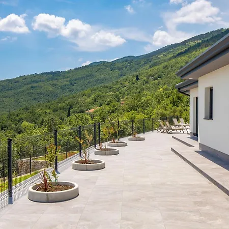 Mantis Villa Mošćenička Draga