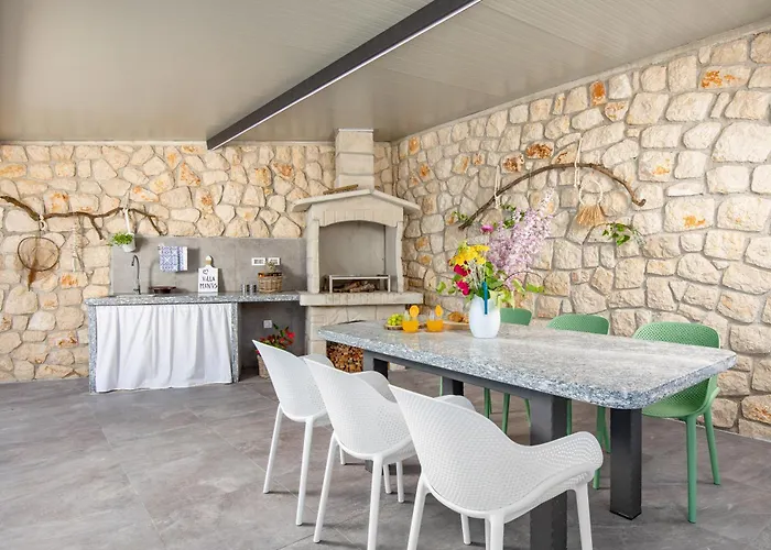 Mantis * Mošćenička Draga